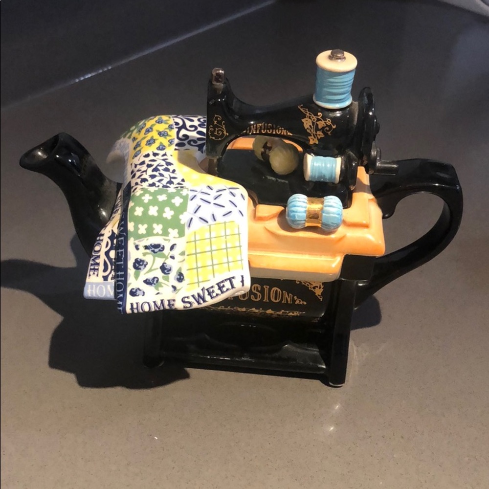 CARDEW  SewDESIGNSing Machine Quilt On Fabric